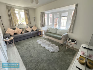 Sitting Room- click for photo gallery